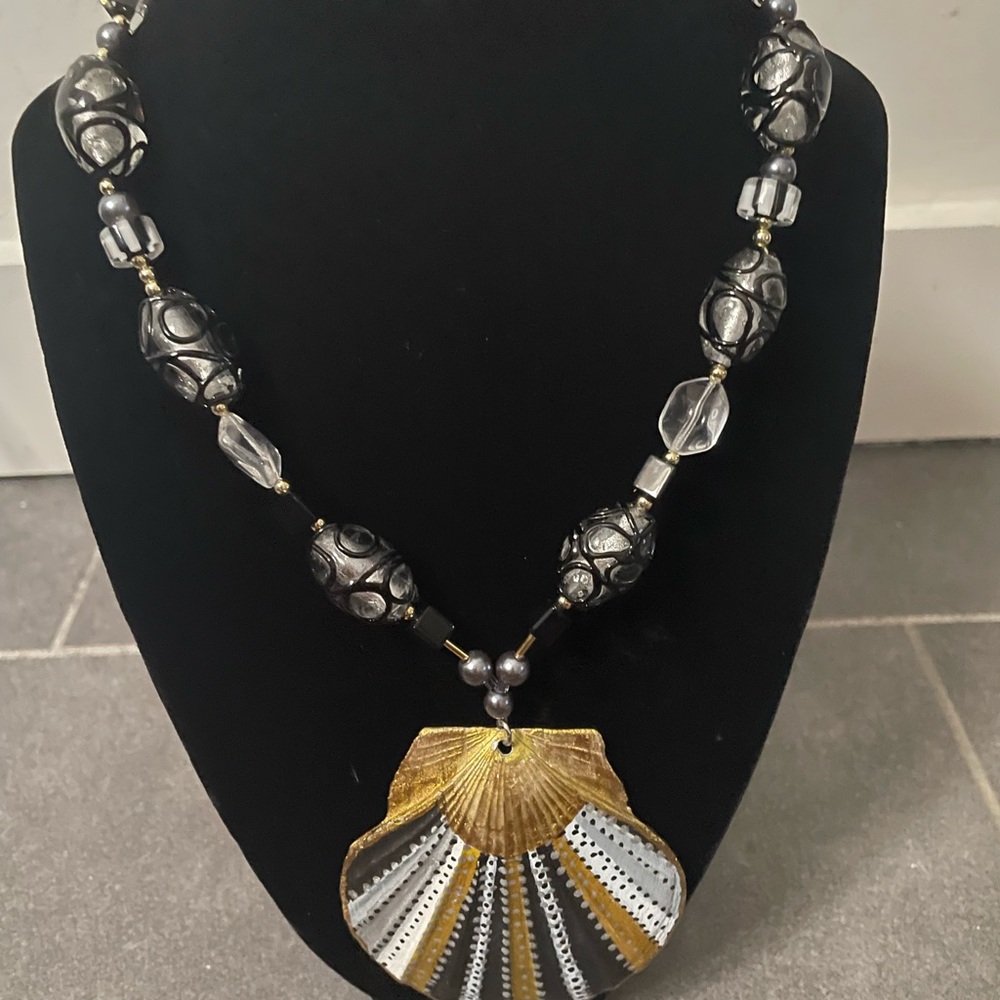 Hand painted and made Elegant Black and Gold Shell Pendant Necklace
